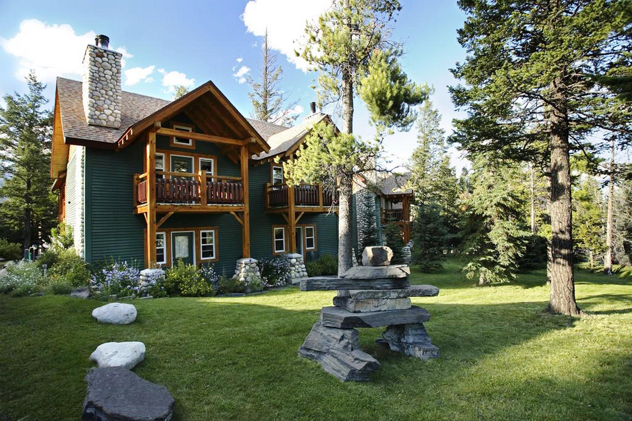 Buffalo Mountain Lodge Банф Екстериор снимка